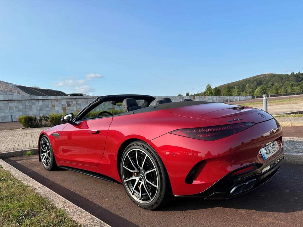 MERCEDES AMG SL63 6 1