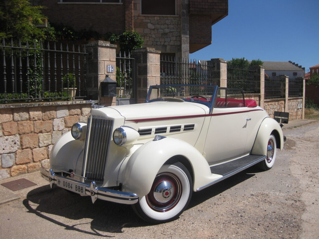 Packard 120B 1937