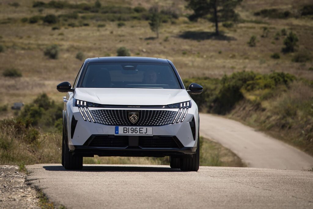 Novo Peugeot 3008 11