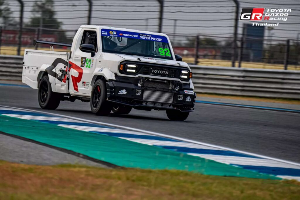 Toyota Hilux Champ Toyota Gazoo Racing Thailand 6